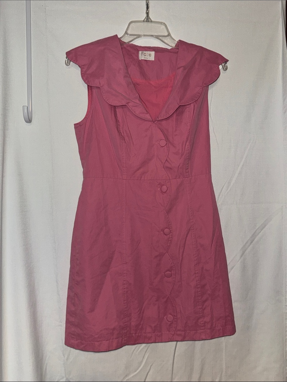 Fate Pink Sleeveless Scalloped-Button Dress